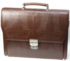 Мужской кожаный портфель Petek 799